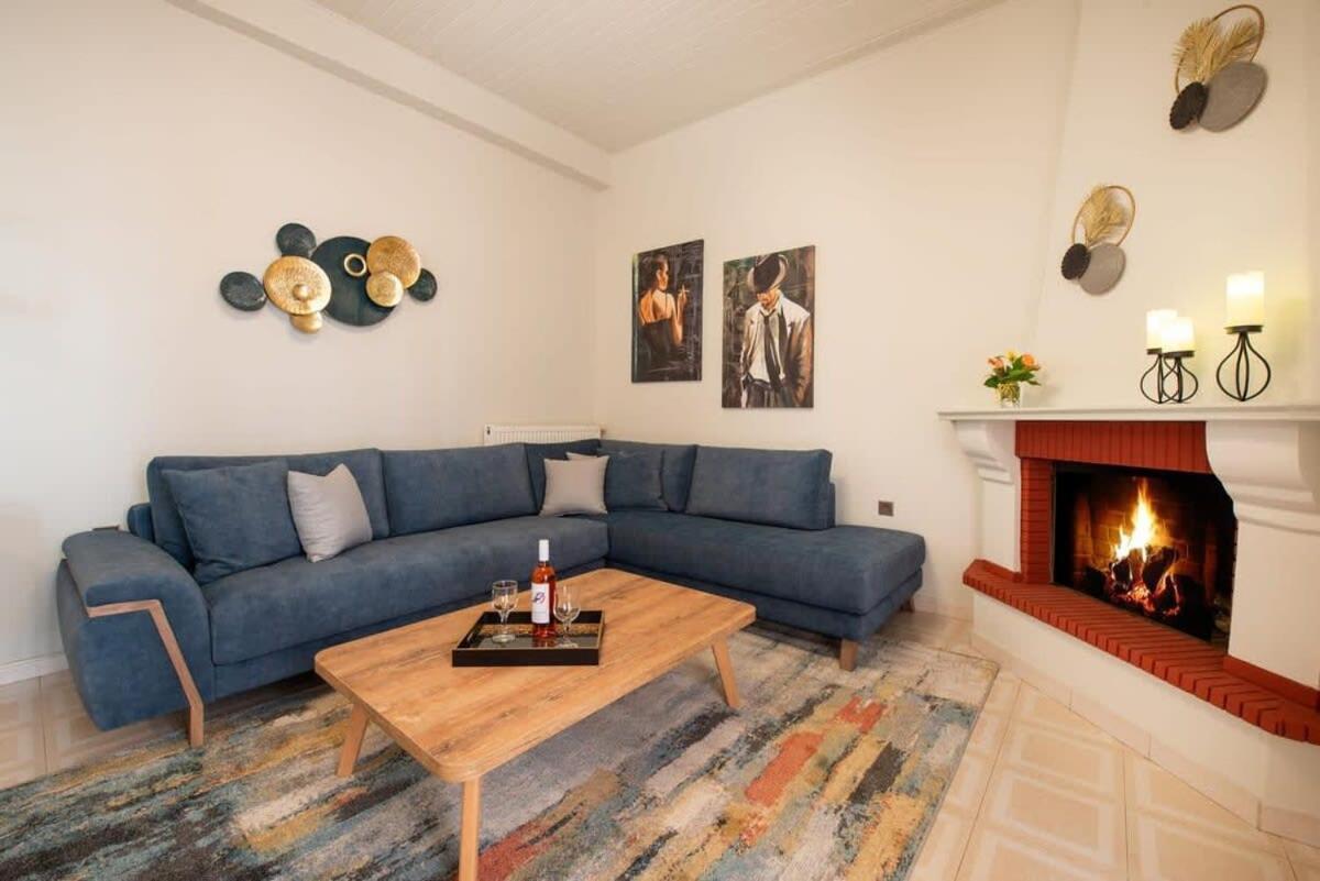 Dolce Favola Nomad Casa - Kalamata'S City Getaway Екстер'єр фото
