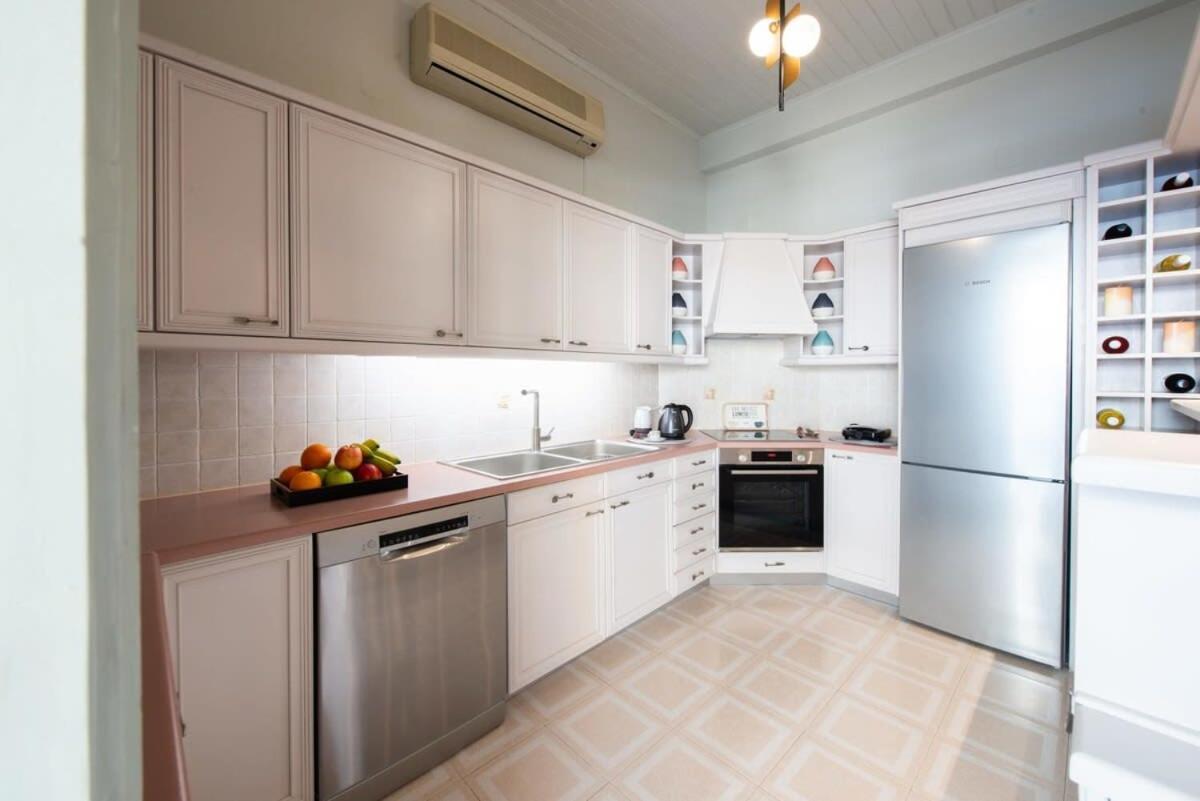Dolce Favola Nomad Casa - Kalamata'S City Getaway Екстер'єр фото
