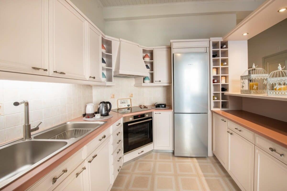 Dolce Favola Nomad Casa - Kalamata'S City Getaway Екстер'єр фото